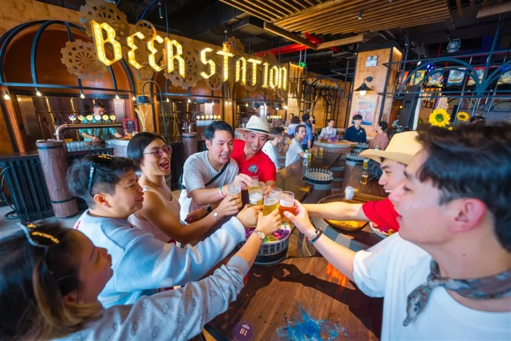 Trải nghiệm Sun Kraftbeer: Vị bia thủ công chuẩn Đức giữa mây núi Bà Nà
- 2