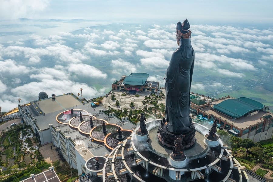 Khám Phá Khu Du Lịch Núi Bà Đen – Điểm Đến Linh Thiêng và Hùng Vĩ Bậc Nhất Nam Bộ
- 3