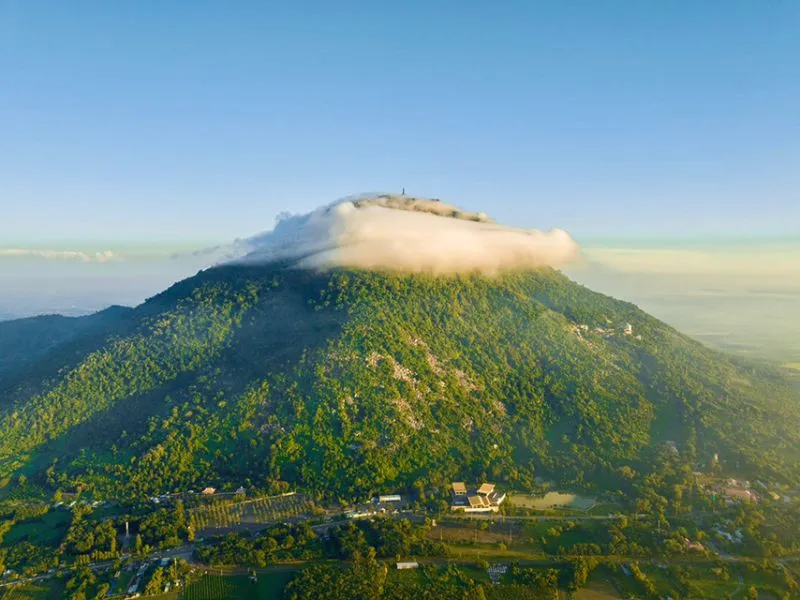 Những Góc Check-in Đẹp Ở Núi Bà Đen