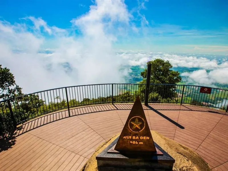 Núi Bà Đen Có Gì Chơi? Top Trải Nghiệm, Check-in & Săn Mây Đẹp Nhất