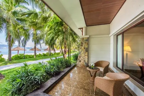 Khách sạn Vinpearl Luxury Nha Trang