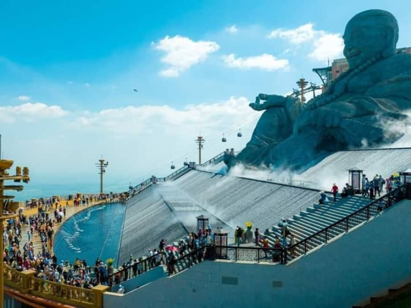 Sun World BaDen Mountain tạm ngưng phục vụ buffet tại nhà hàng Vân Sơn ngày 07-08/05/2025
- 3