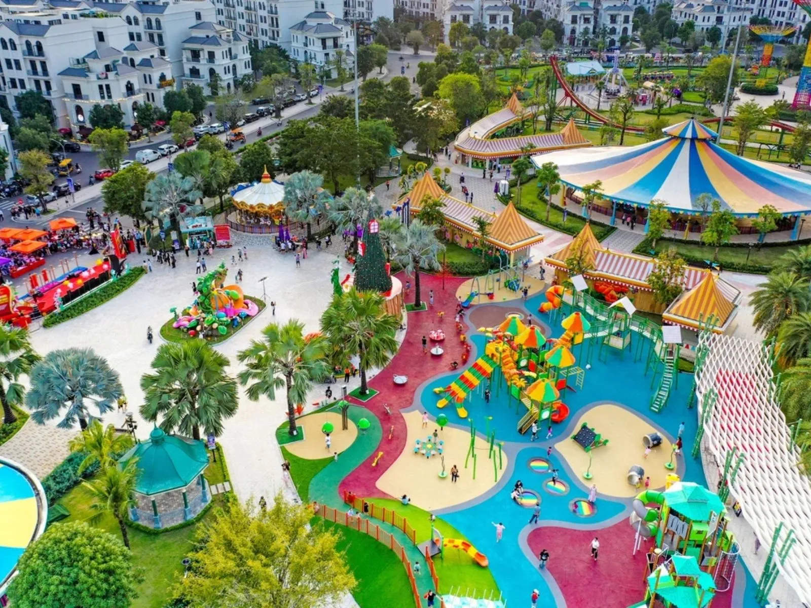 VinWonders Grand Park: Thông tin, địa chỉ, các khu vui chơi & Giá Vé VinWonders Grand Park: Thông tin, địa chỉ, các khu vui chơi & Giá Vé