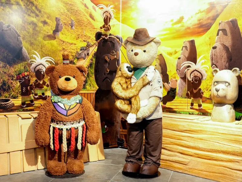 Teddy Candy Show – Thế Giới Kẹo Ngọt Đầy Sắc Màu