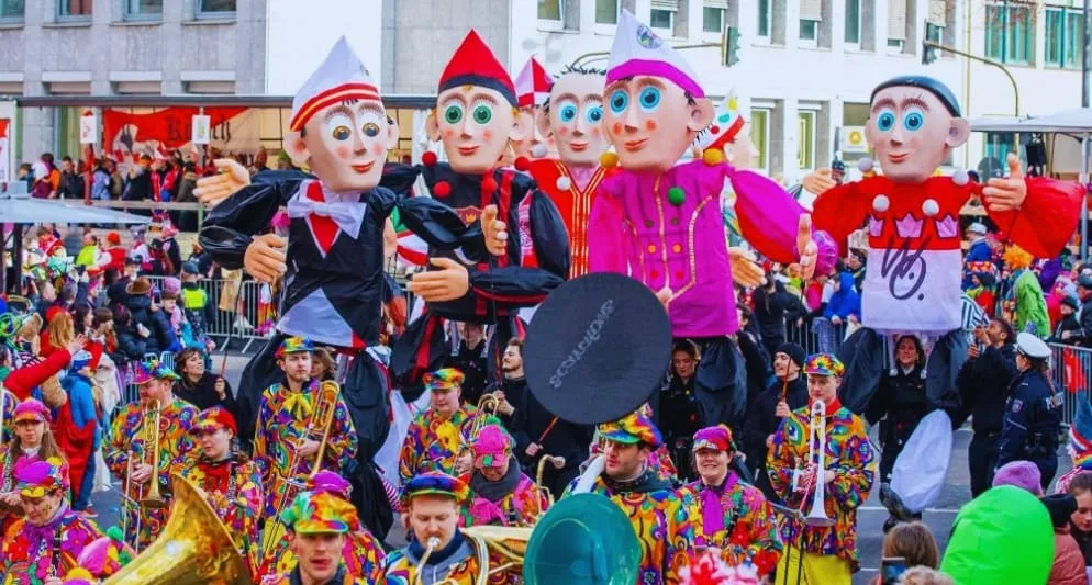 Carnival Châu Âu