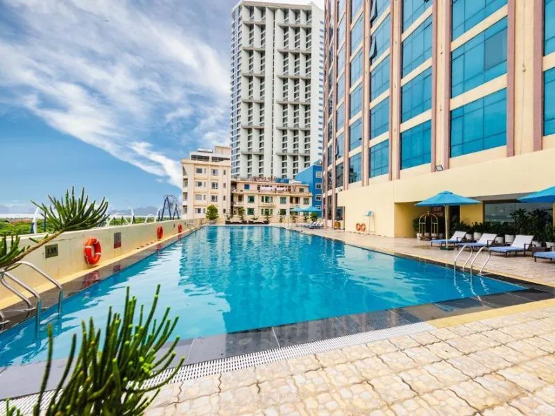 Khách sạn Mường Thanh Luxury Quảng Ninh