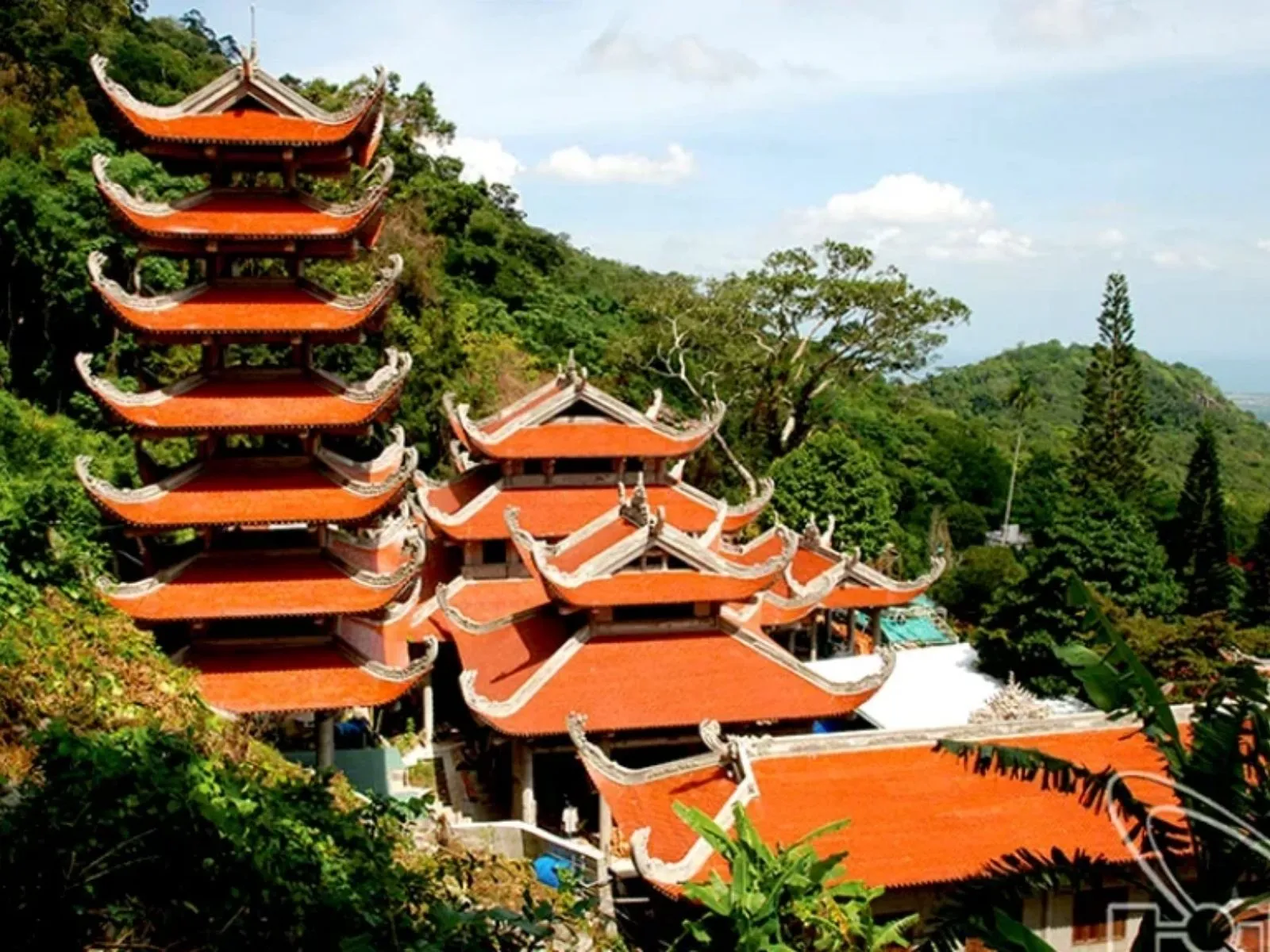 Trải Nghiệm Khi Tham Quan Chùa Tà Cú Bình Thuận