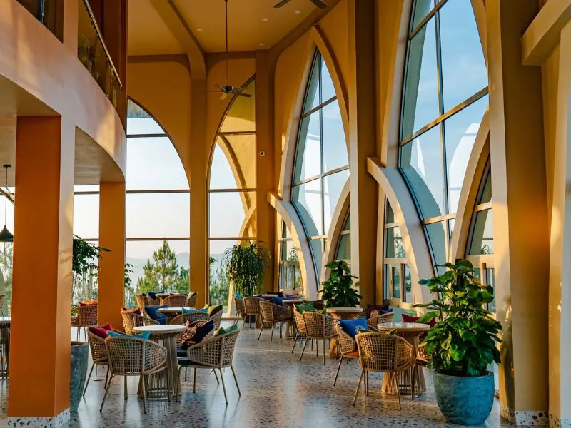 Cafe Chiếc Lá – Góc Chill View Núi Đồi