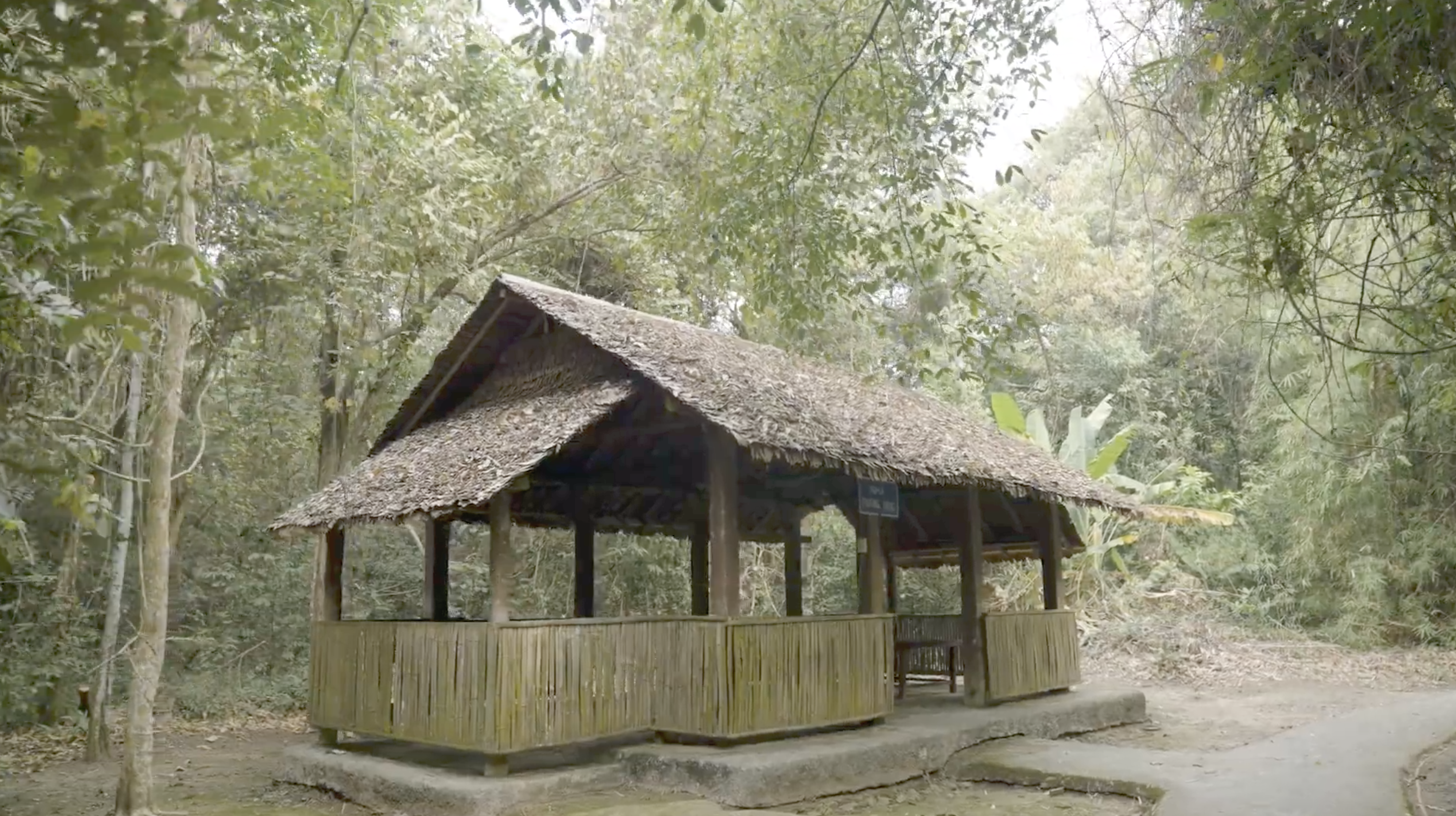 Lịch trình 2 ngày khám phá các địa chỉ đỏ tại Nam bộ dịp 30/4
 - 4