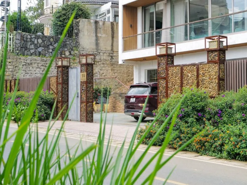 Khu Vực Sảnh Đón Khách Không Gian Và Thiết Kế Tại Samten Hills Boutique Villa