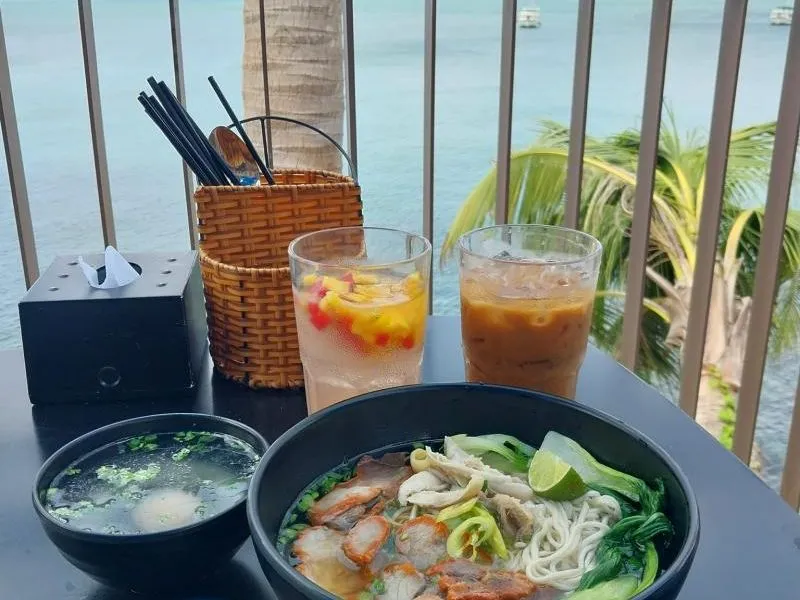 Kungfu Noodles Ăn gì ở Thị trấn Hoàng Hôn Phú Quốc? Top nhà hàng nên thử