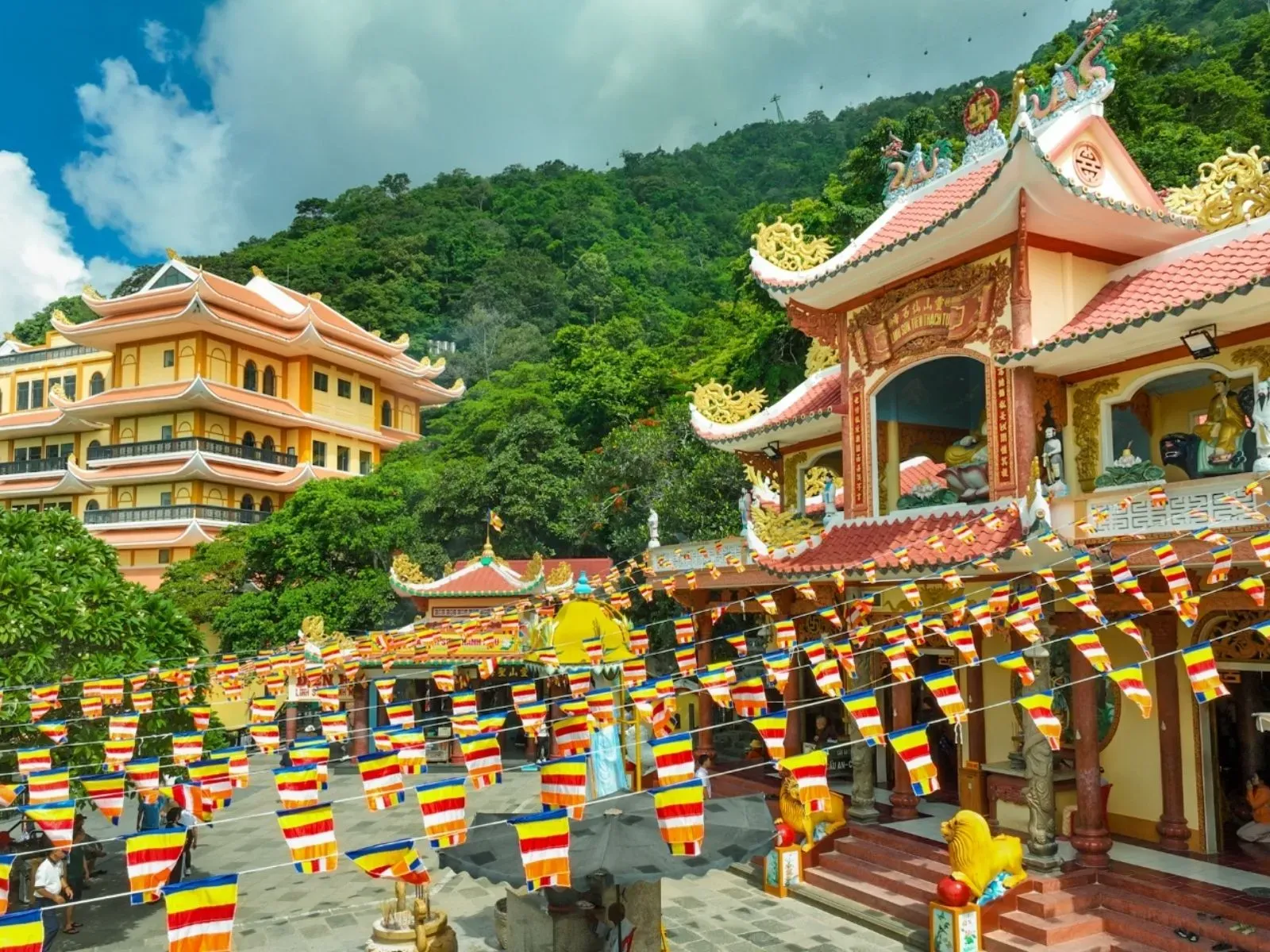 Vì sao Lễ Vía Bà Linh Sơn Thánh Mẫu có ý nghĩa đặc biệt?