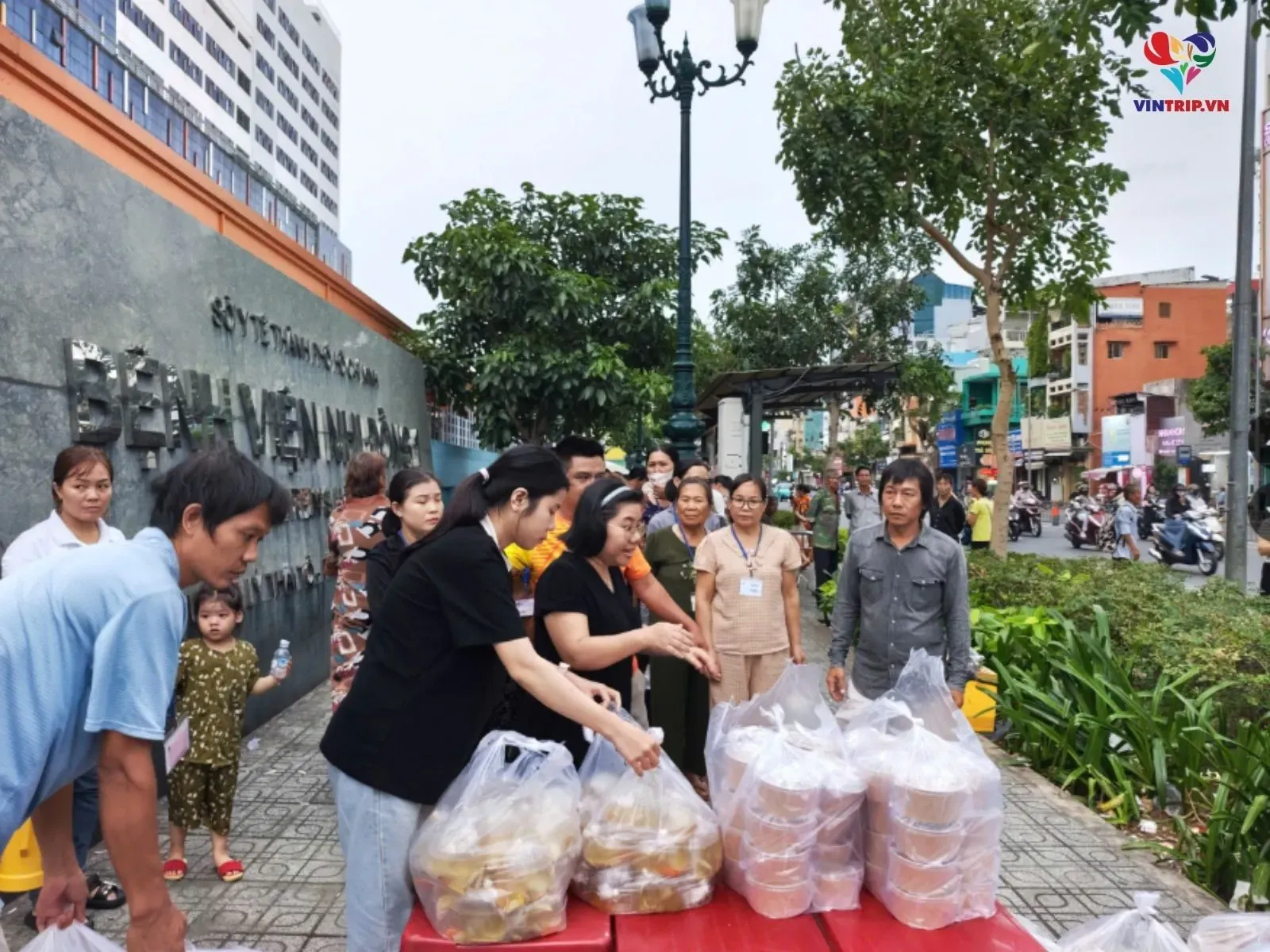 Ý nghĩa của chương trình thiện nguyện ở Bệnh viện Nhi Đồng 1