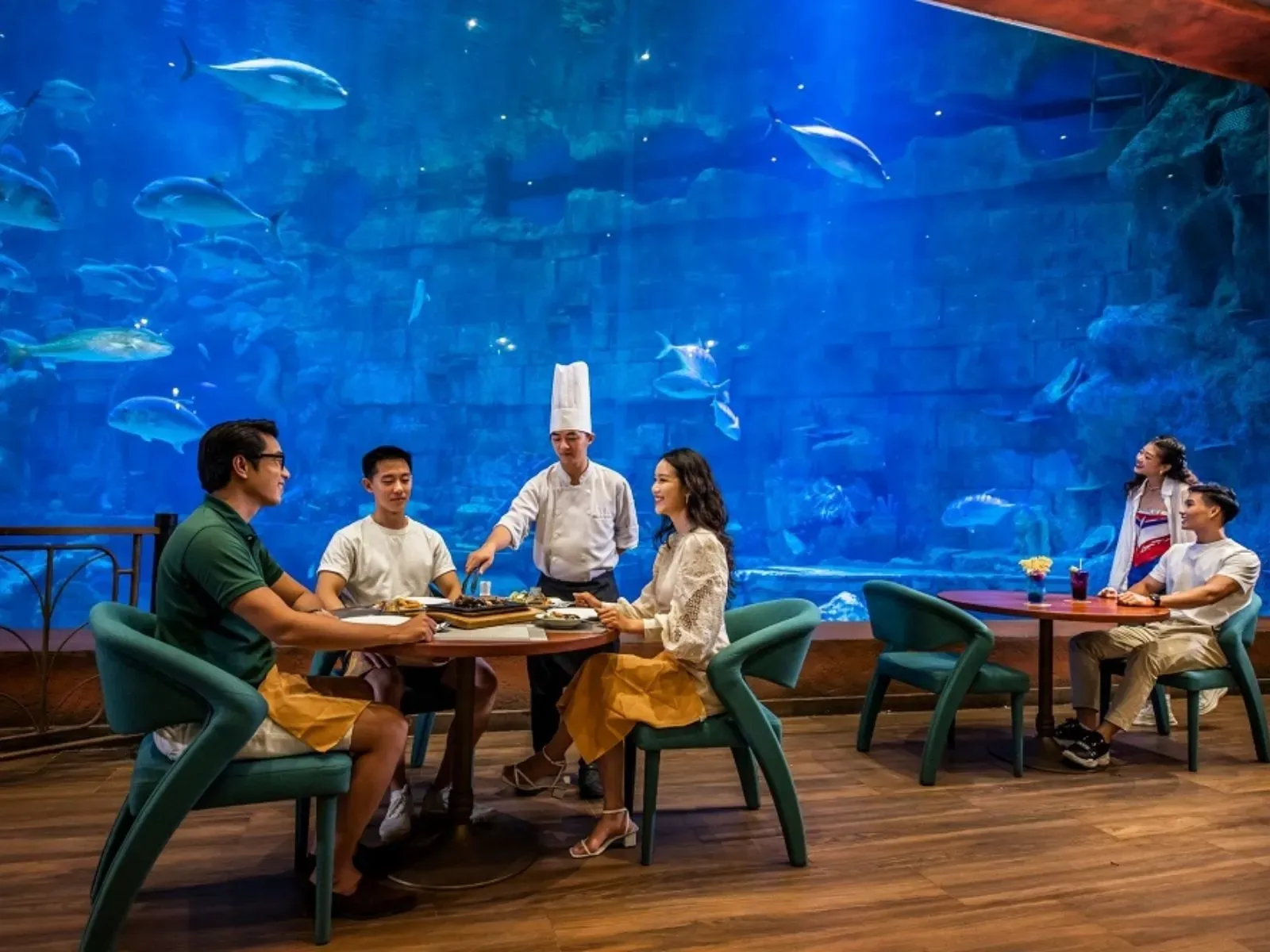 Nhà hàng Deep Sea