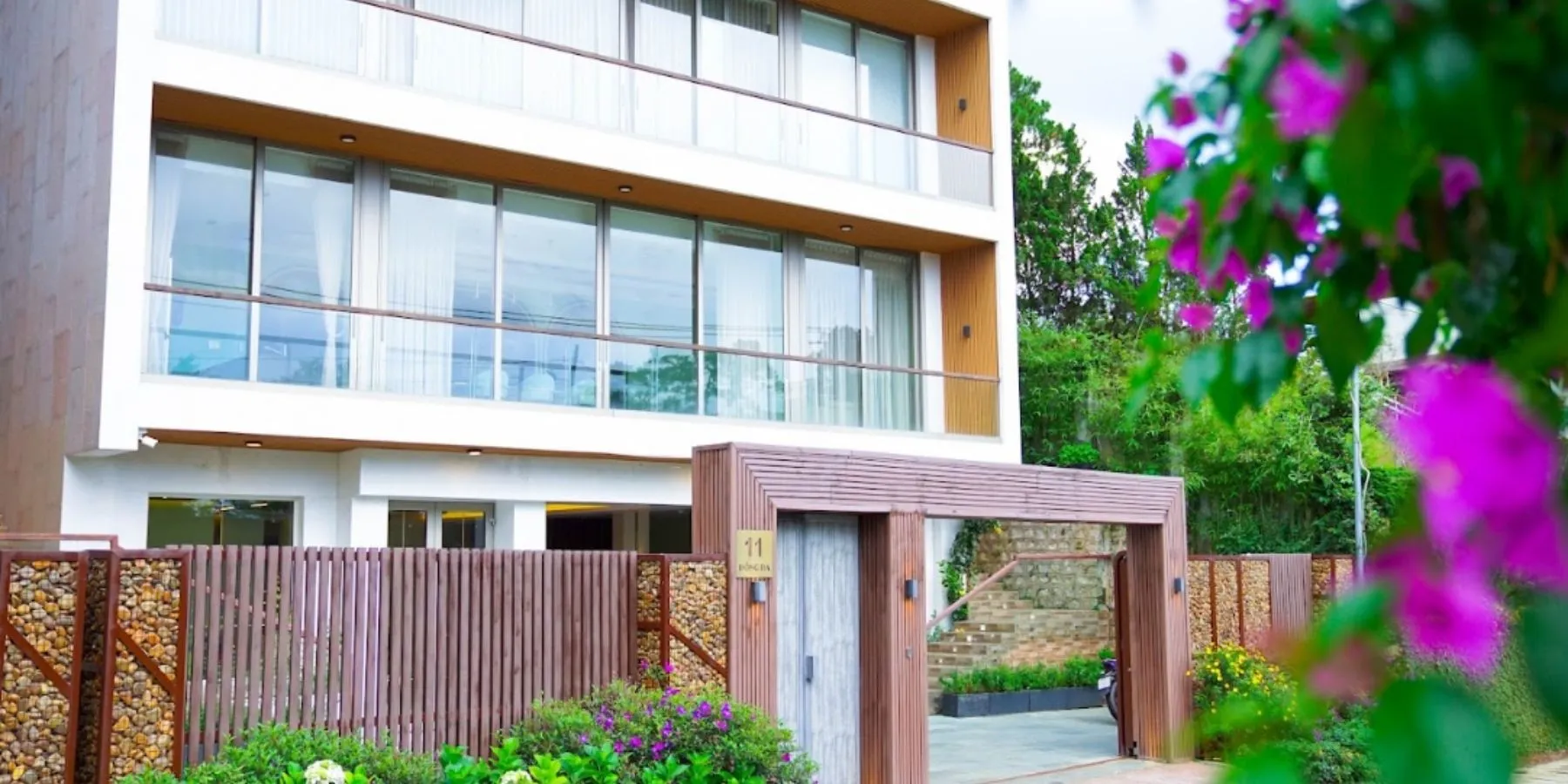 Những Trải Nghiệm Không Nên Bỏ Lỡ Tại Samten Hills Boutique Villa