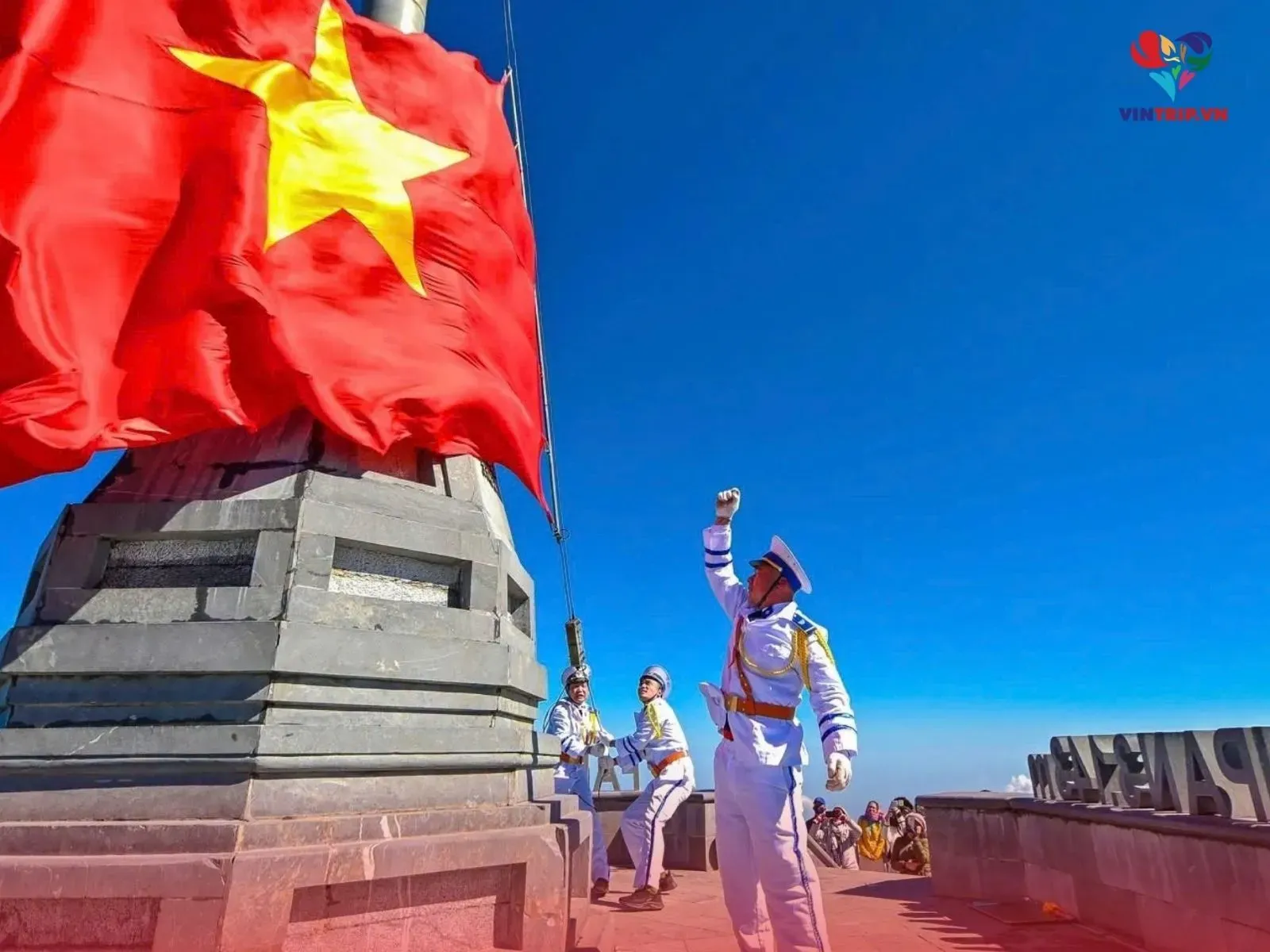 Đại lễ Quốc khánh trên “Nóc nhà Đông Dương”
