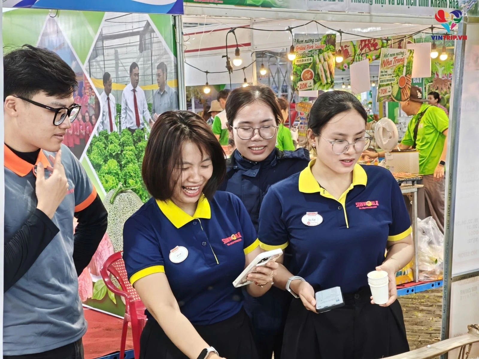 Cùng xem hình ảnh hoạt động của Vintrip tại lễ hội