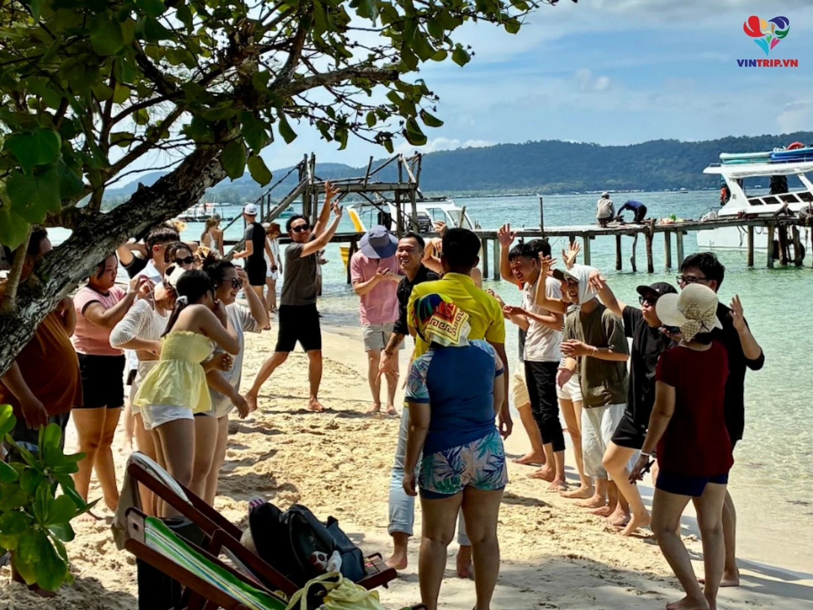 Team building và thư giãn bên bờ biển
