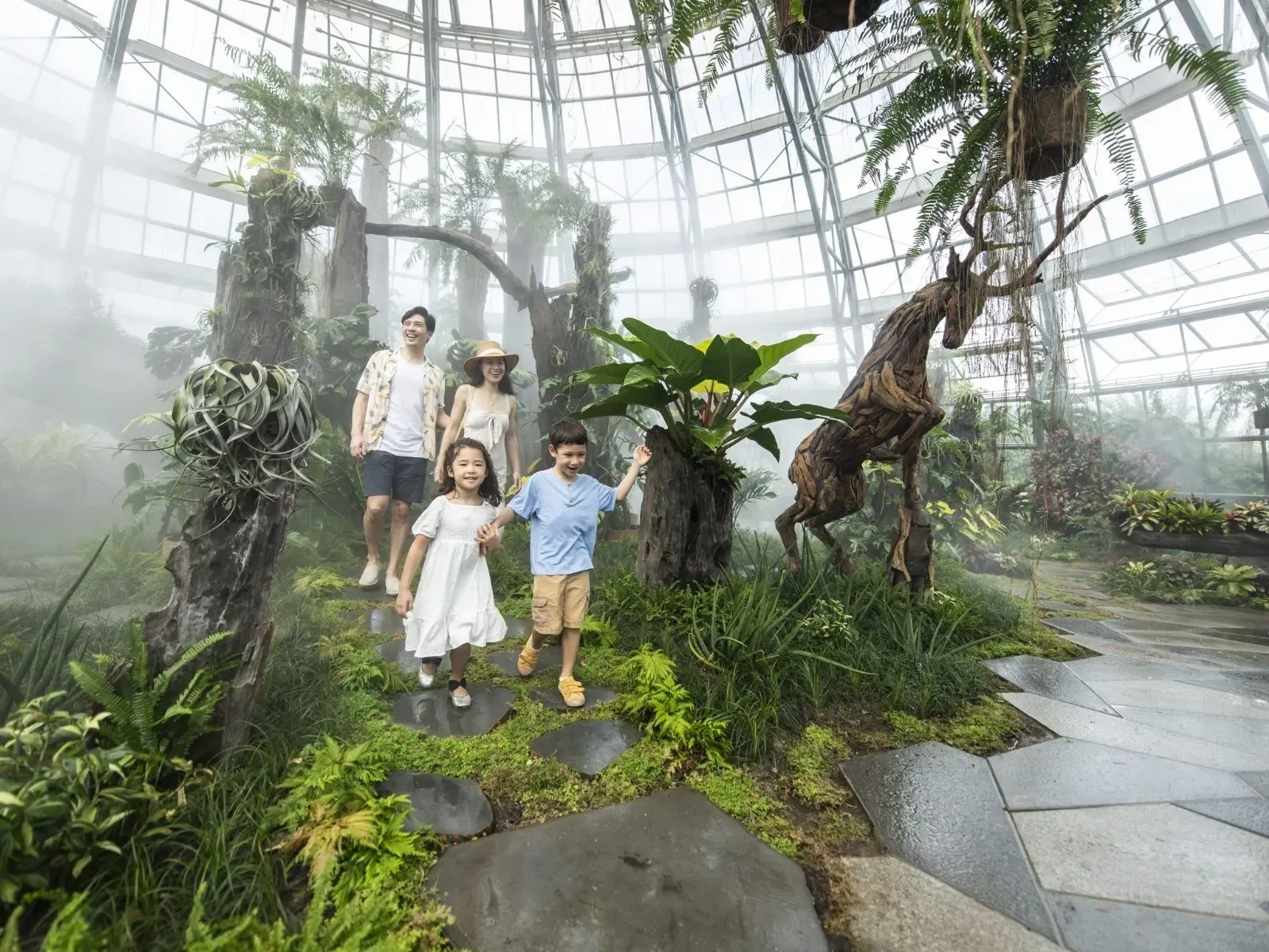 Sky Garden - khu vườn xanh giữa The World Garden