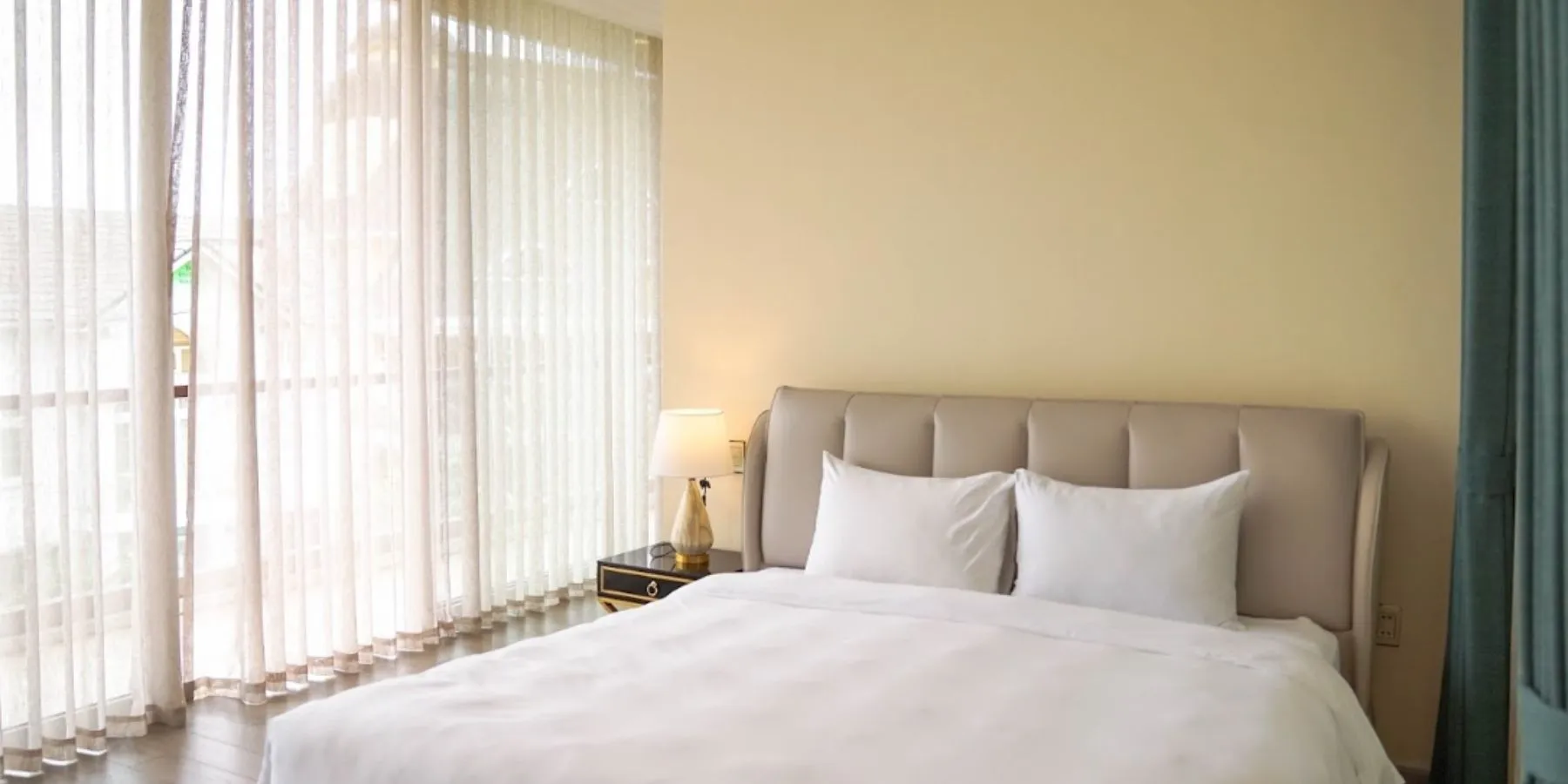 Trải Nghiệm Phòng Gia Đình Tuyết Liên Tại Samten Hills Boutique Villa