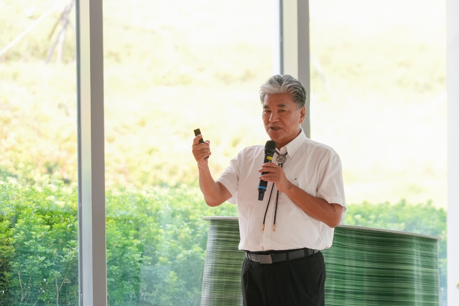 李鴻源教授建議大學可透過跨領域課程、社區實踐與公私協力,培養具備「環境素養與行動力」的新世代公民。