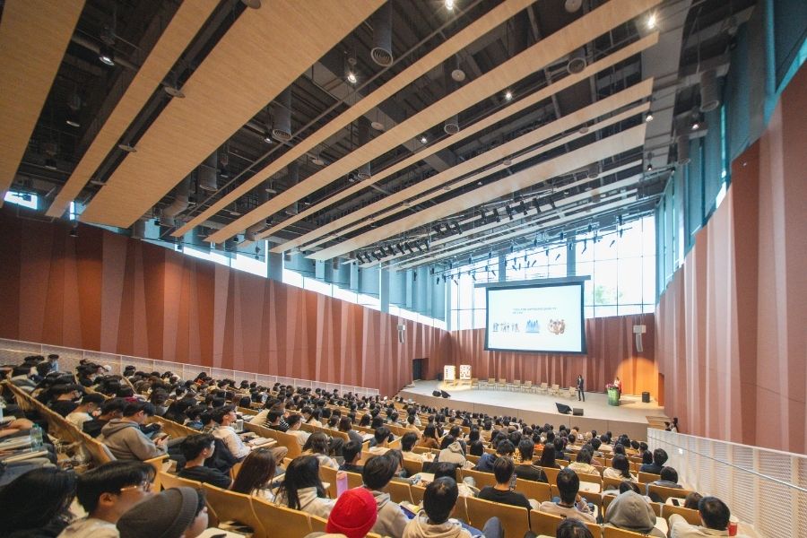 逢甲大學與臺中市建築文化教育基金會主辦「設計的能量」國際論壇。