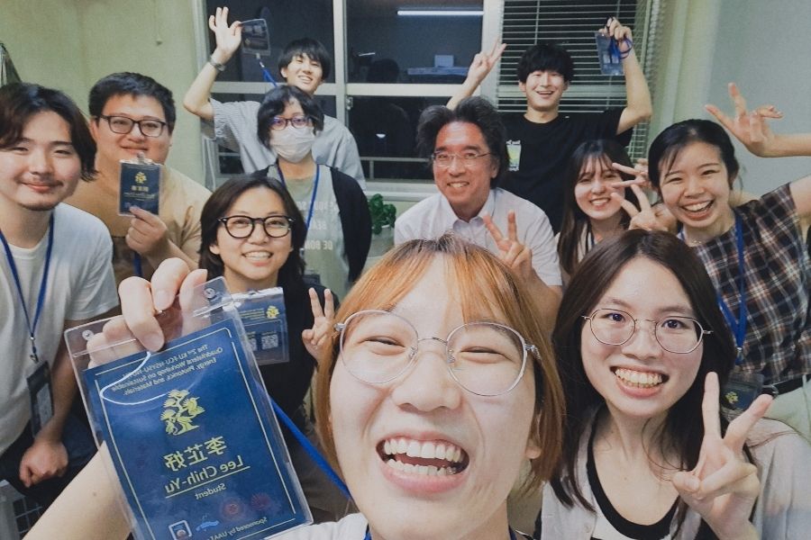 在實習期間,台灣逢甲大學、中山大學與台南大學及日本九州大學共同舉辦移地教學活動,我與日本學生一同擔任各小組的助教,協力協助教學。