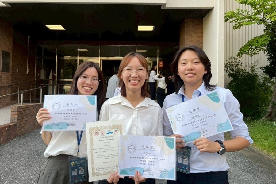 參與The 2nd KU-FCU-NSYSU-NUTN Quadridateral Workshop on Sustainable Energy, Photonics, and Materials.研討會。