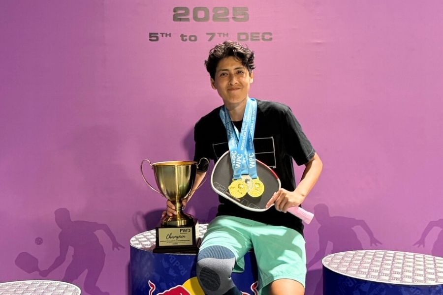 逢甲大學體育教學中心主任王亭文在 WPC 世界匹克球錦標賽香港公開站勇奪二金一銀,表現亮眼。