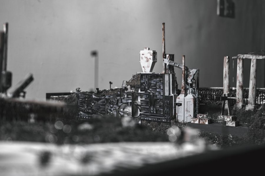 逢甲大學建築專業學院學生吳喬茵作品《沉墓:一場無聲的告別》。