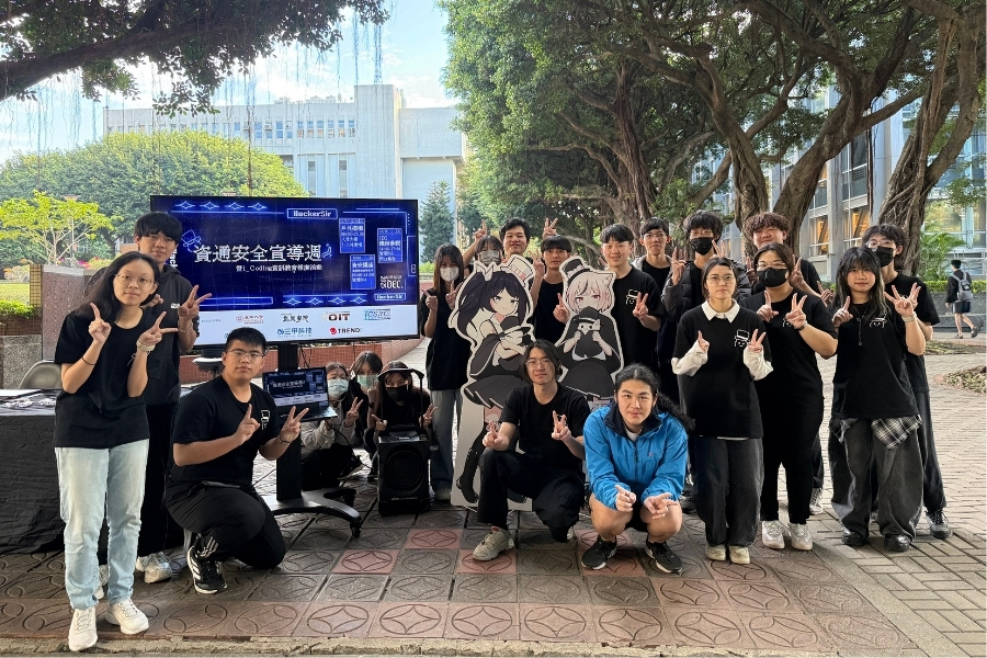 逢甲大學黑客社與創能學院多年來持續攜手合作，定期辦理「資通安全宣導週暨 i_Coding 資訊教育」推廣活動，逐步深化校園資安教育與實作能量。