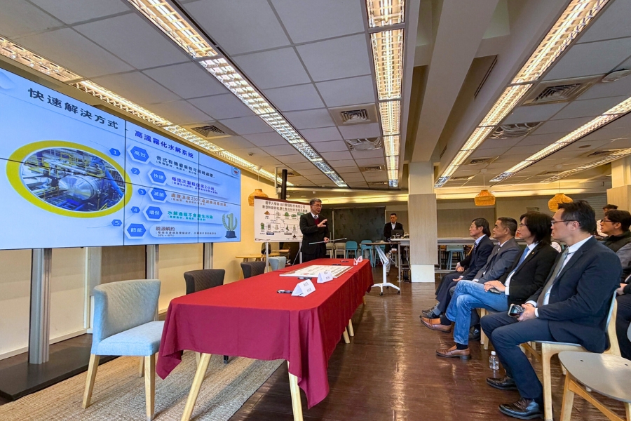 逢甲大學綠色產品研究中心特聘教授朱正永說明「新型熟廚餘能源化整合技術」研發成果與應用願景。