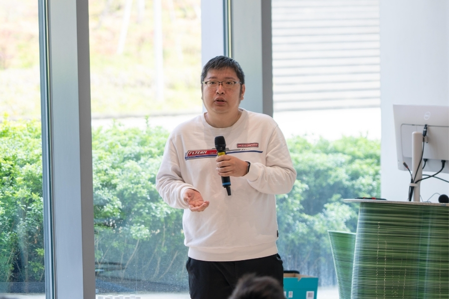 逢甲大學副資訊長暨NVIDIA校園大使蔡明翰擔任主講人，針對GTC大會中的關鍵議題進行精要整理與中文導讀。