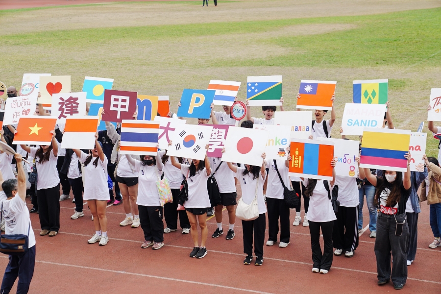 繞場精神錦標-系所單位組由「全校國際生大一不分系學士班」榮獲第一名。