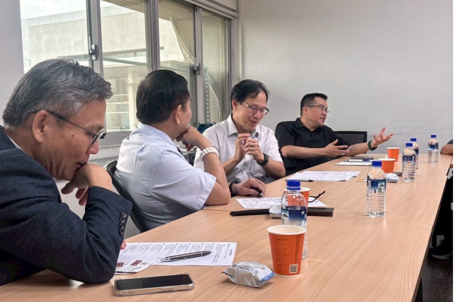 中華民國保全商業同業公會全國聯合會理事長張達錩6月9日來訪，與逢甲大學建設學院師長研議合作，培育建物營運管理人才。