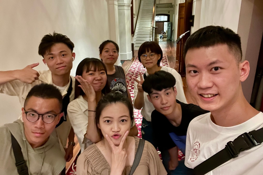 參與人工智慧兩岸交流活動。