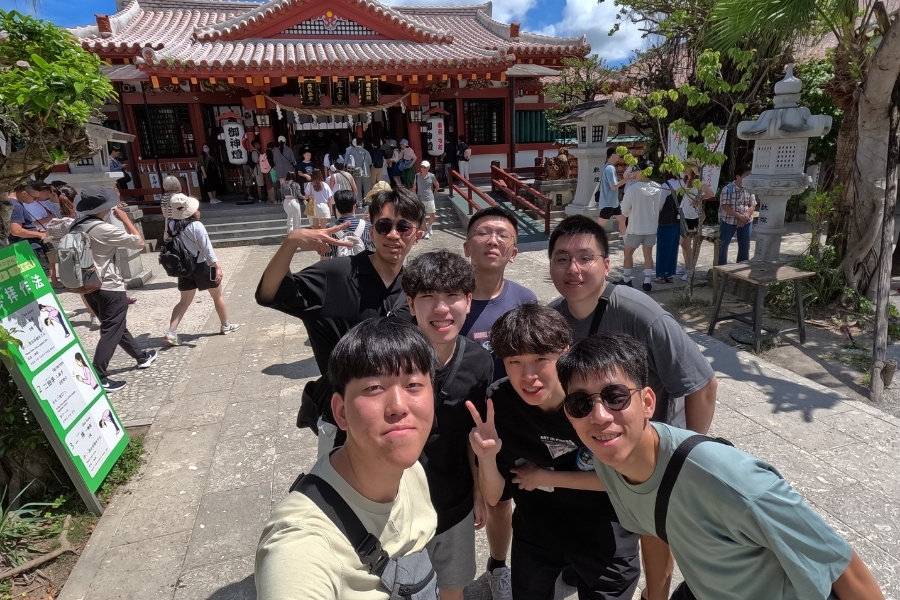 與大學同學的畢業旅行。