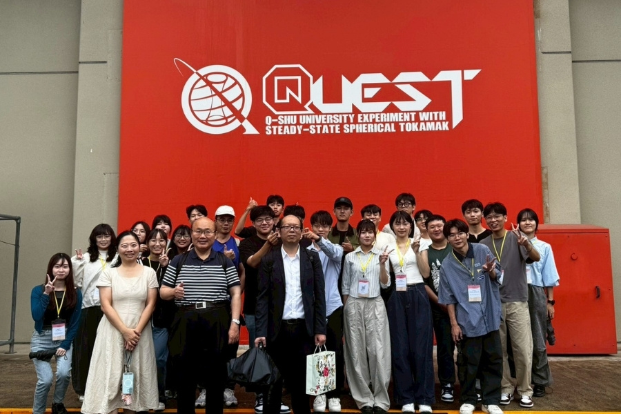 工作坊期間,逢甲師生參訪日本國內最大的球形核融合裝置QUEST及多間實驗室。