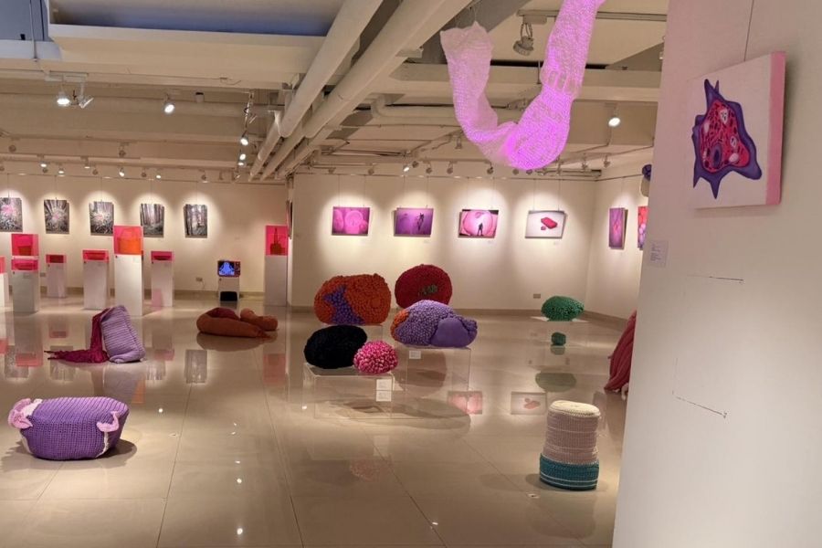 《Cocoon-永續燈具》以「繭」為設計概念,曾於台中大墩文化中心與高雄市文化中心展出。