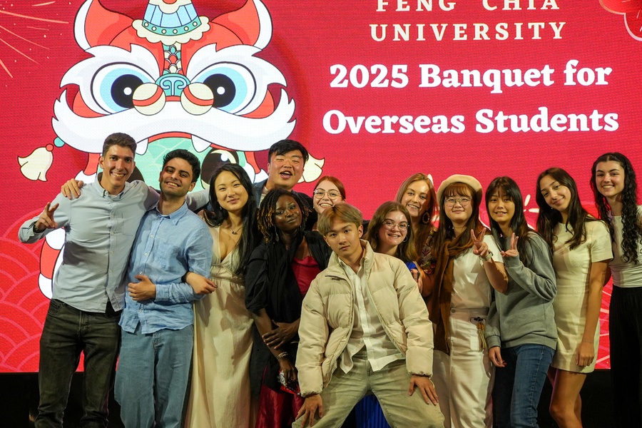 境外生新春餐會。