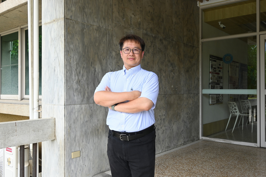 逢甲大學車輛行車事故鑑定研究中心主任 洪百賢博士。