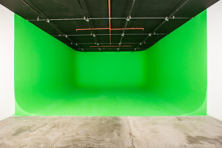 Green Screen Cyc Wall1
