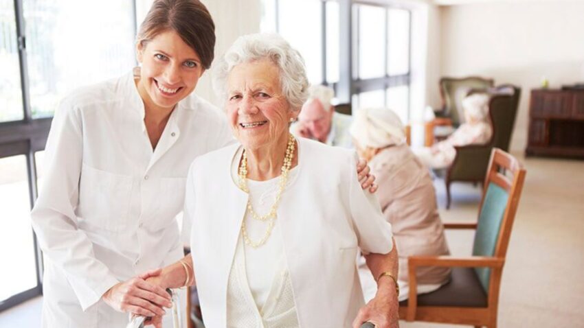 What Does Daily Life Look Like in Retirement Living With Memory Care