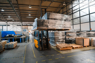 why pallet epoxy systems are the backbone of industrial warehouses