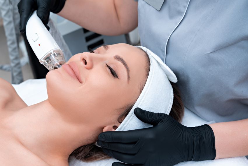 How Does Pico Laser Treatment Break Down Pigment Clusters in Skin