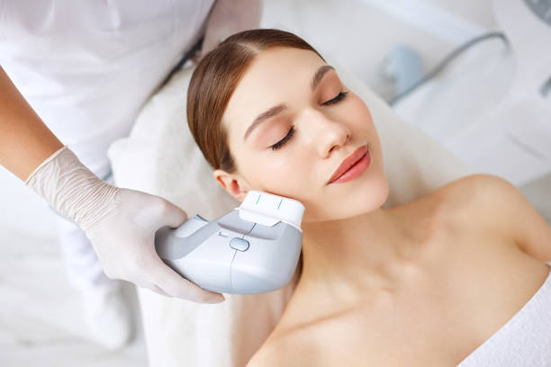 hifu lifting therapy in beauty salon