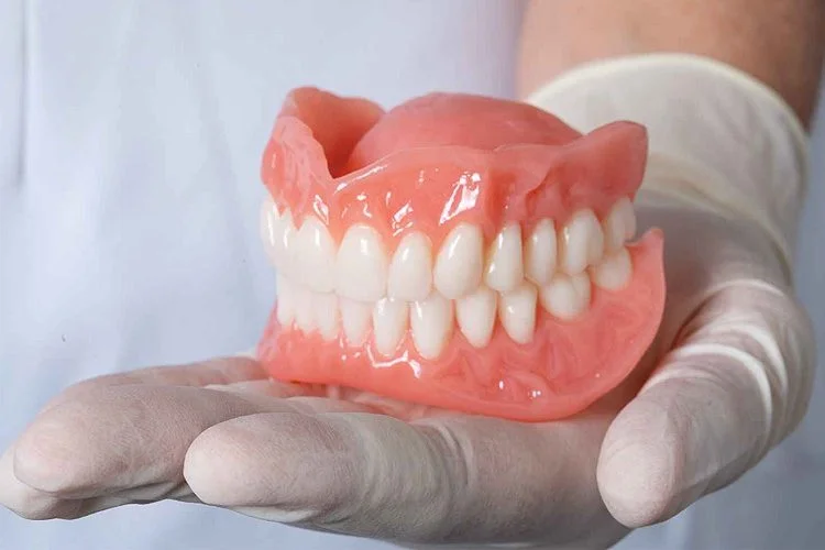Complete denture