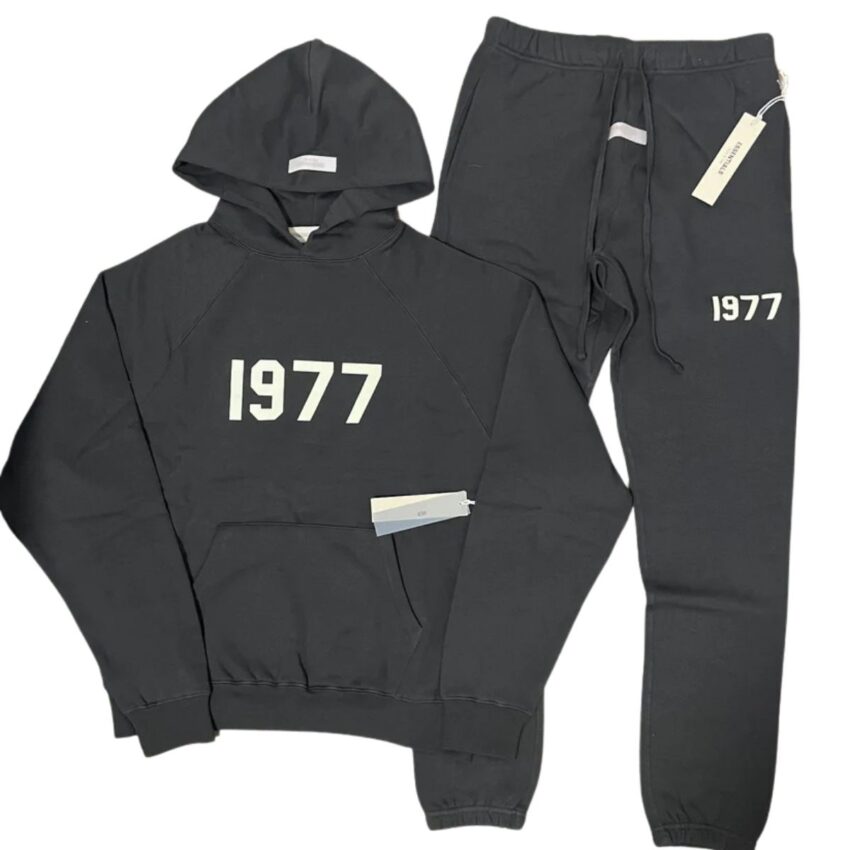 FOG Essentials Tracksuit 1977 Black SS22