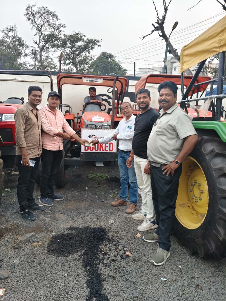 Tractor factory 7