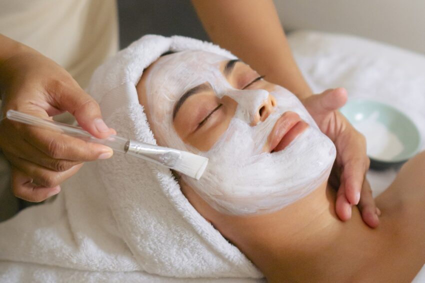 Can a Deep Cleansing Facial Make Skin Look Brighter